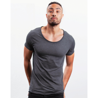 Men's Raw Scoop T